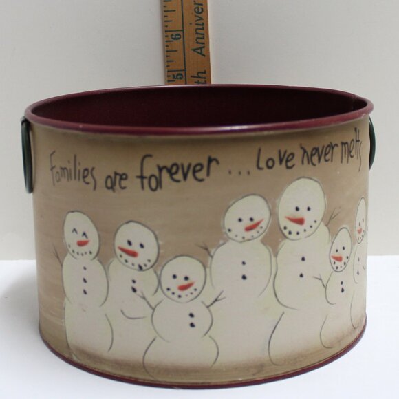 Snow People Families Are Forever . . Love Never Melts Round Tin + Circle Handles - Picture 8 of 12